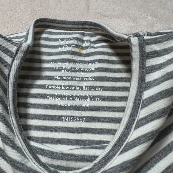 Moon + Beck 3/4T Sleeveless Kangaroos Pocket Romper New Gray/White Striped - Picture 4 of 9